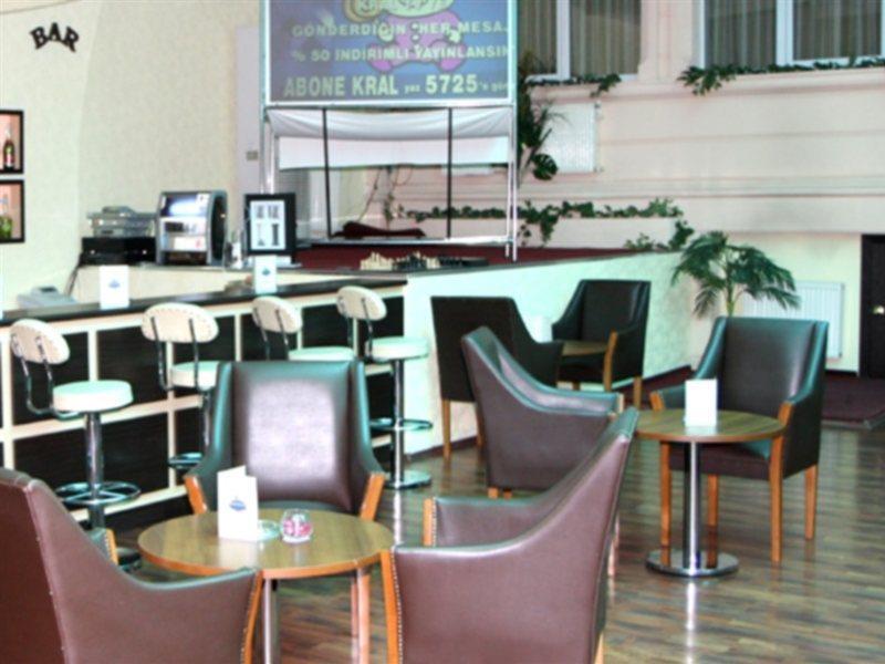 Ambiance Hotel Bakoe Buitenkant foto