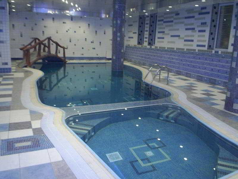 Ambiance Hotel Bakoe Buitenkant foto